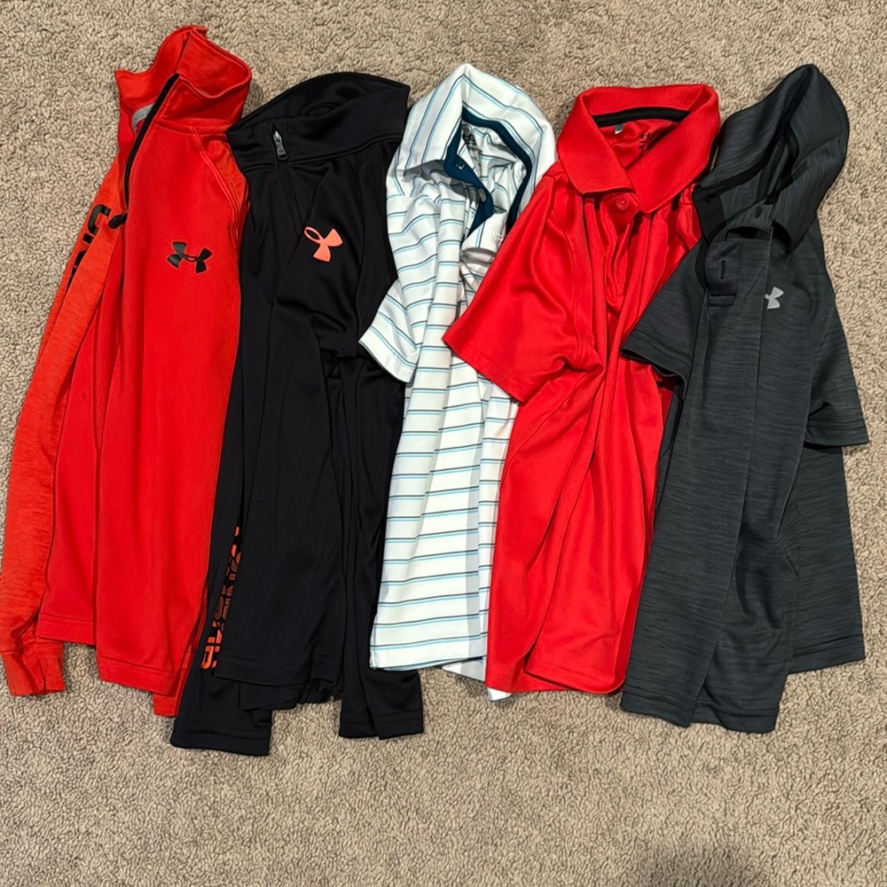 Youth small Under Armour lot